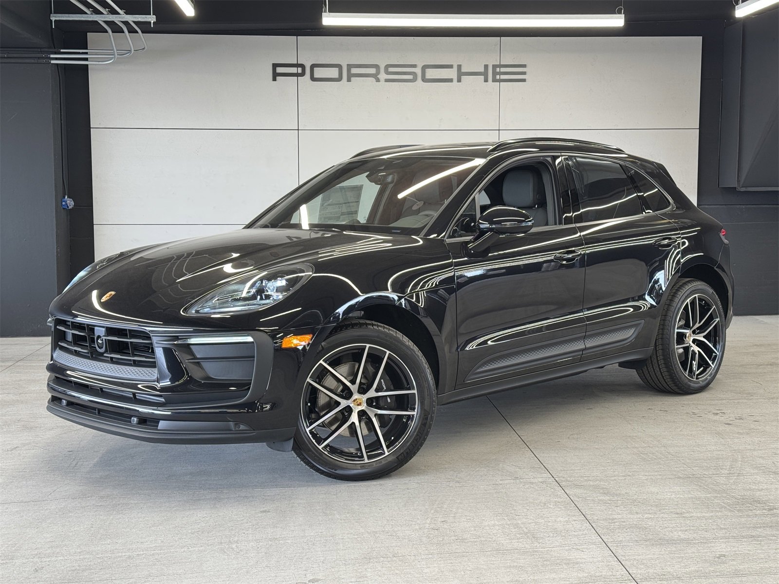 New 2025 Porsche Macan