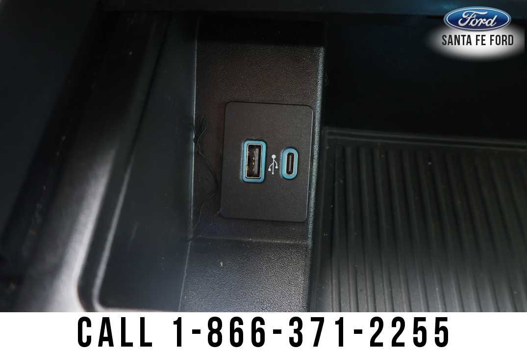 Used 2024 Ford Expedition XLT image 41