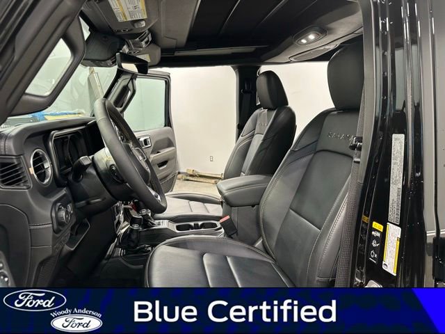 Used 2024 Jeep Wrangler Sahara w/ Technology Group image 19