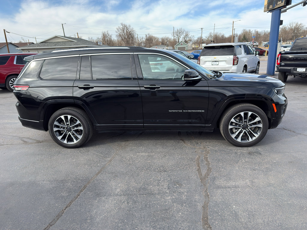 Used 2022 Jeep Grand Cherokee L Overland w/ Luxury Tech Group IV image 5