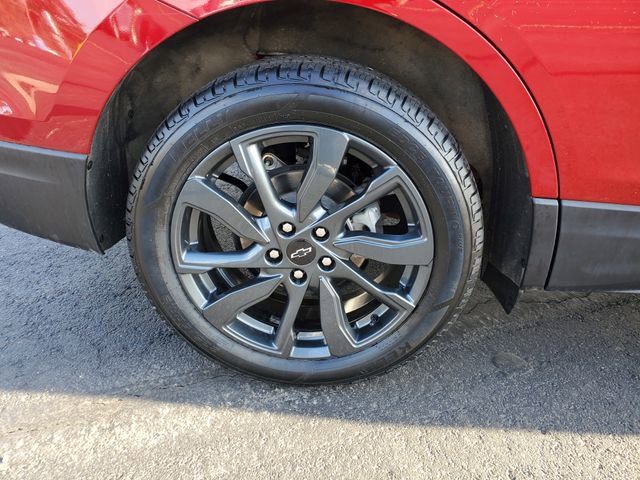 Certified 2023 Chevrolet Equinox RS w/ LPO, Floor Liner Package image 9