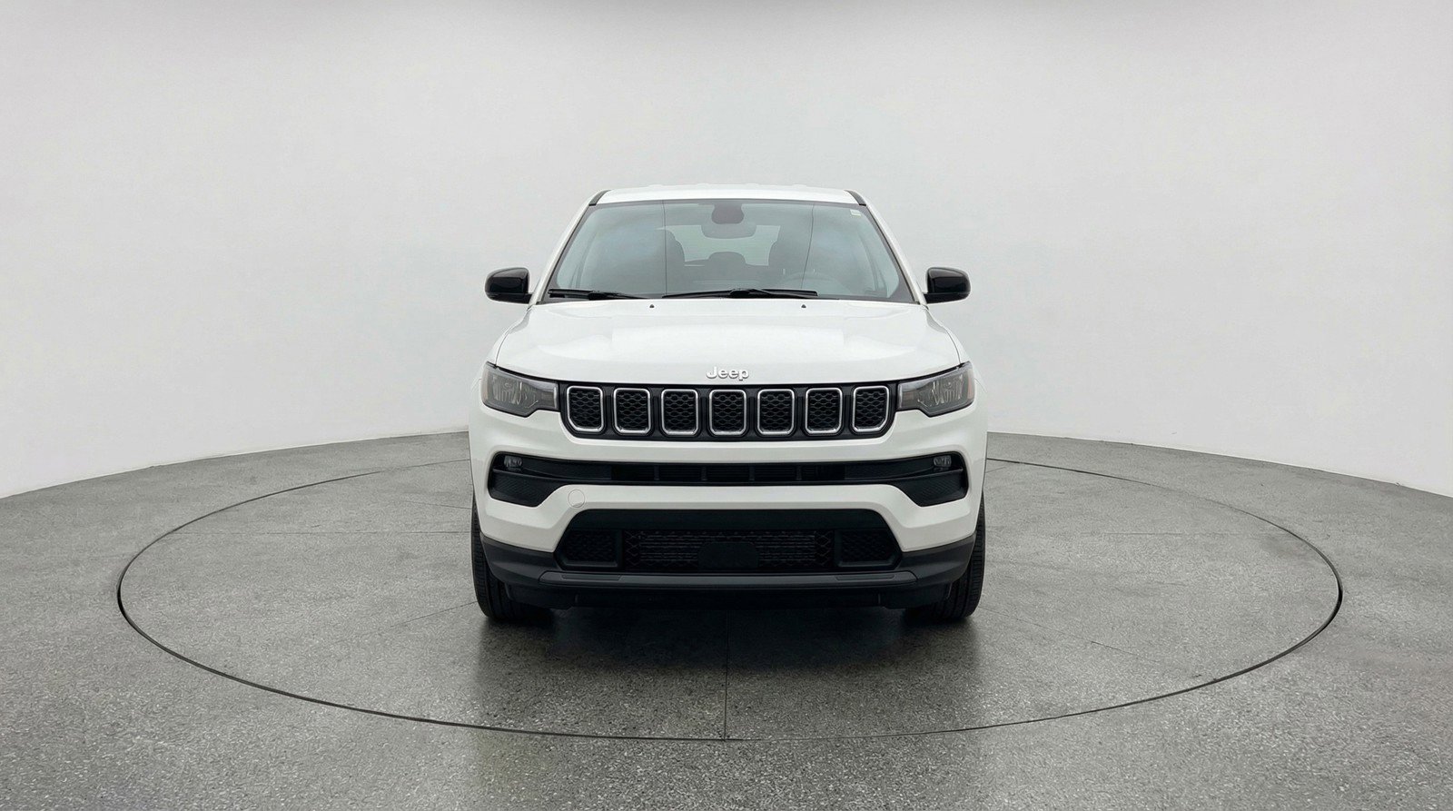 Used 2025 Jeep Compass Latitude image 2