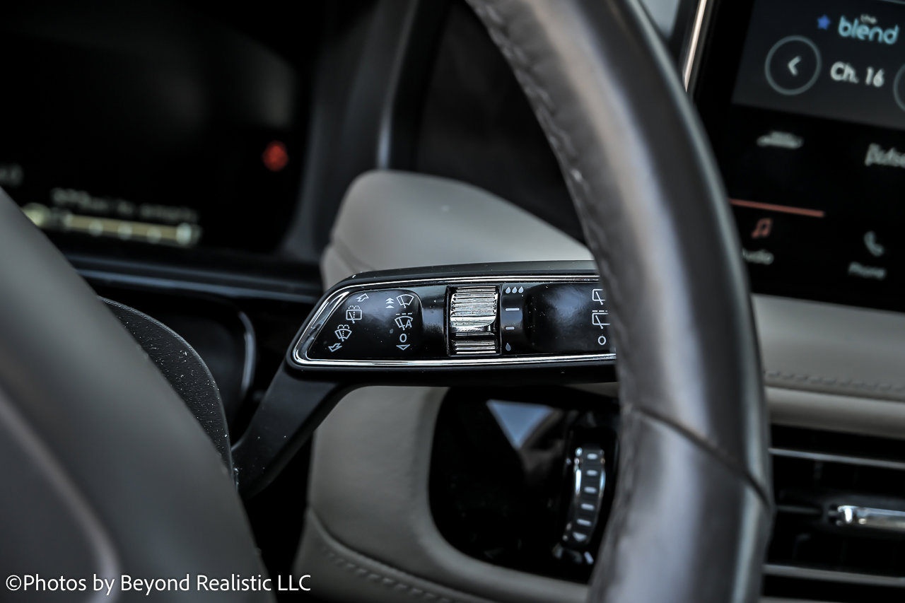 Used 2021 Lincoln Nautilus Reserve image 32