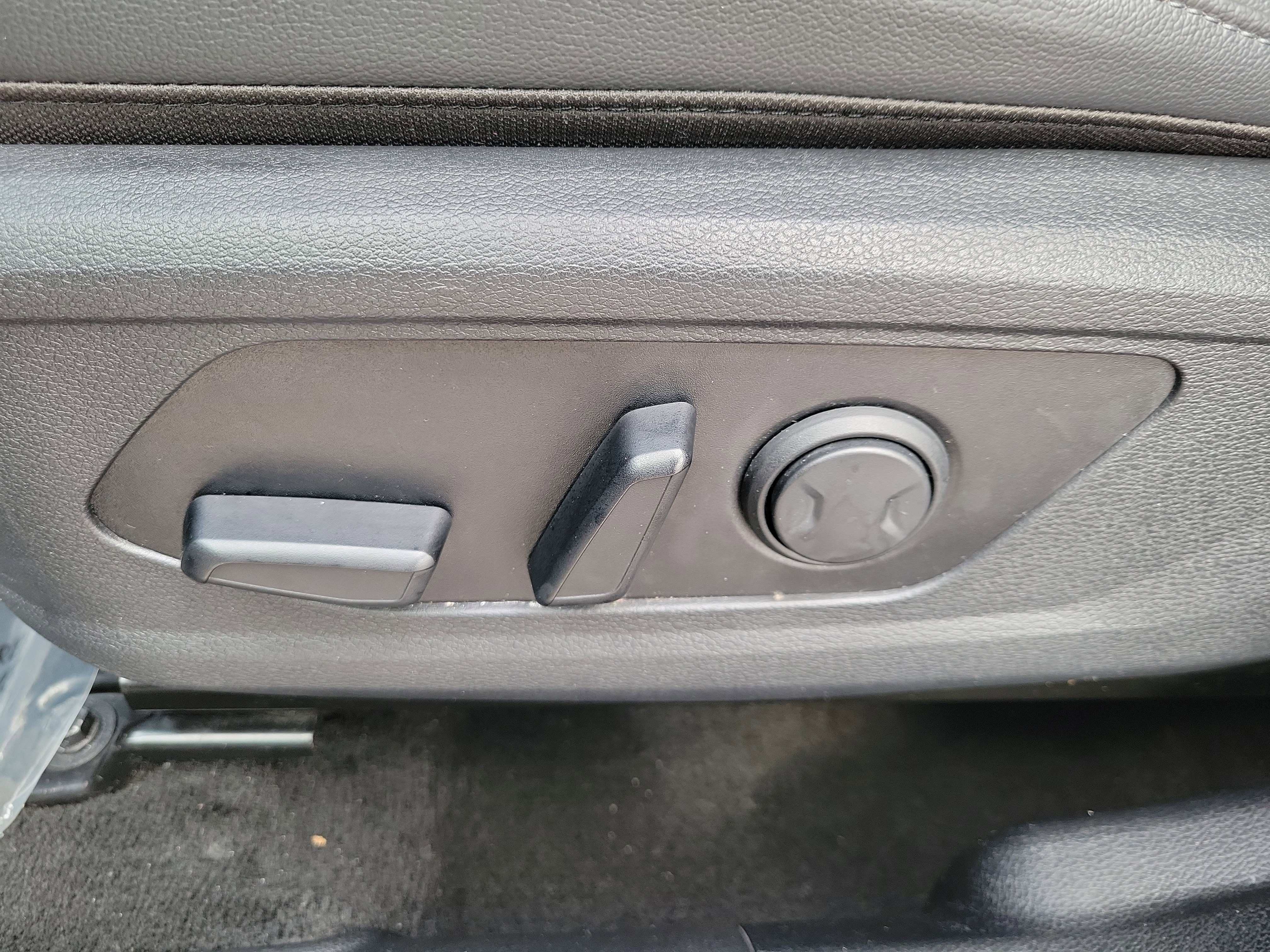 Used 2023 Kia Sportage SX image 13