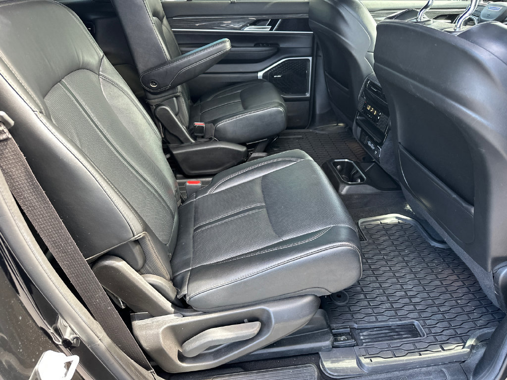 Used 2022 Jeep Wagoneer Series II w/ Convenience Group I RWD image 15