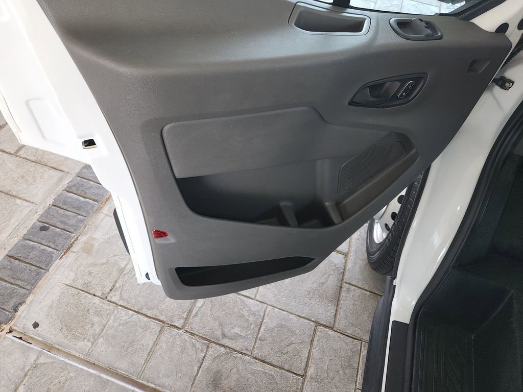 Used 2023 Ford Transit 350 DRW RWD image 30
