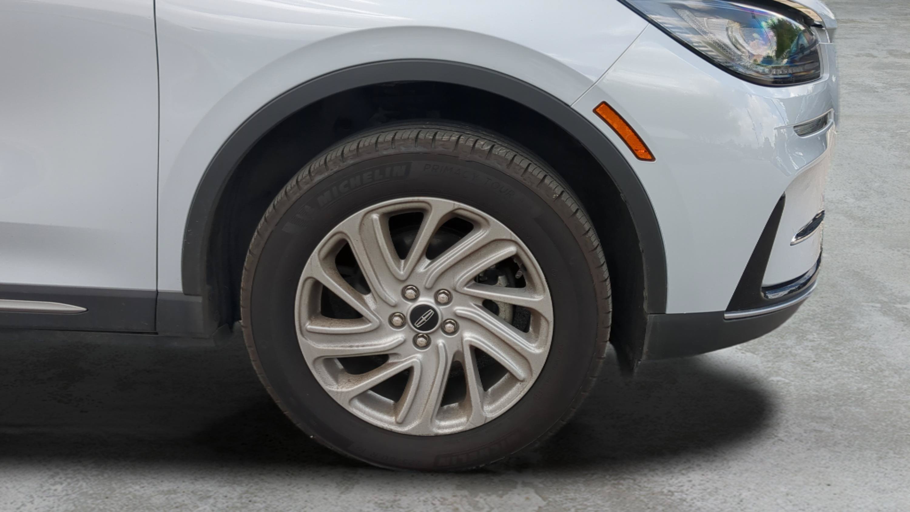 Used 2025 Lincoln Corsair AWD image 25