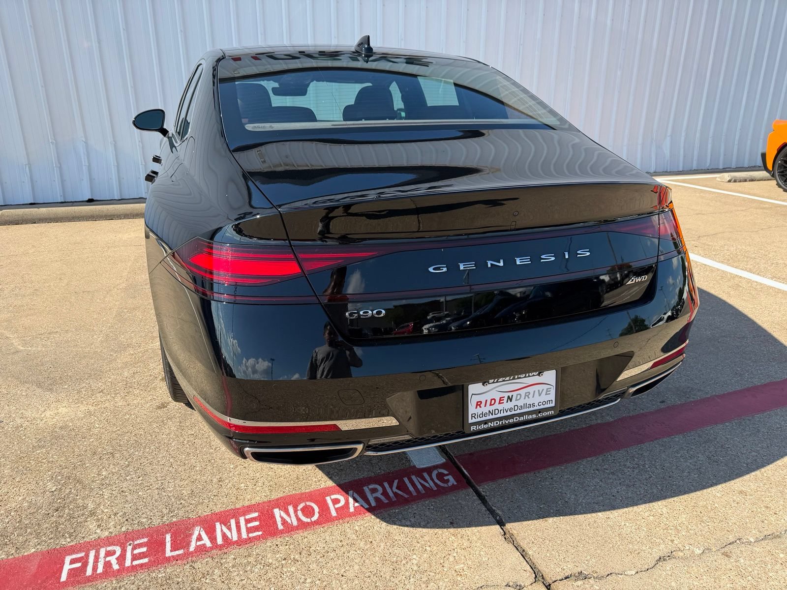 Used 2024 Genesis G90 3.5T AWD/4WD image 5