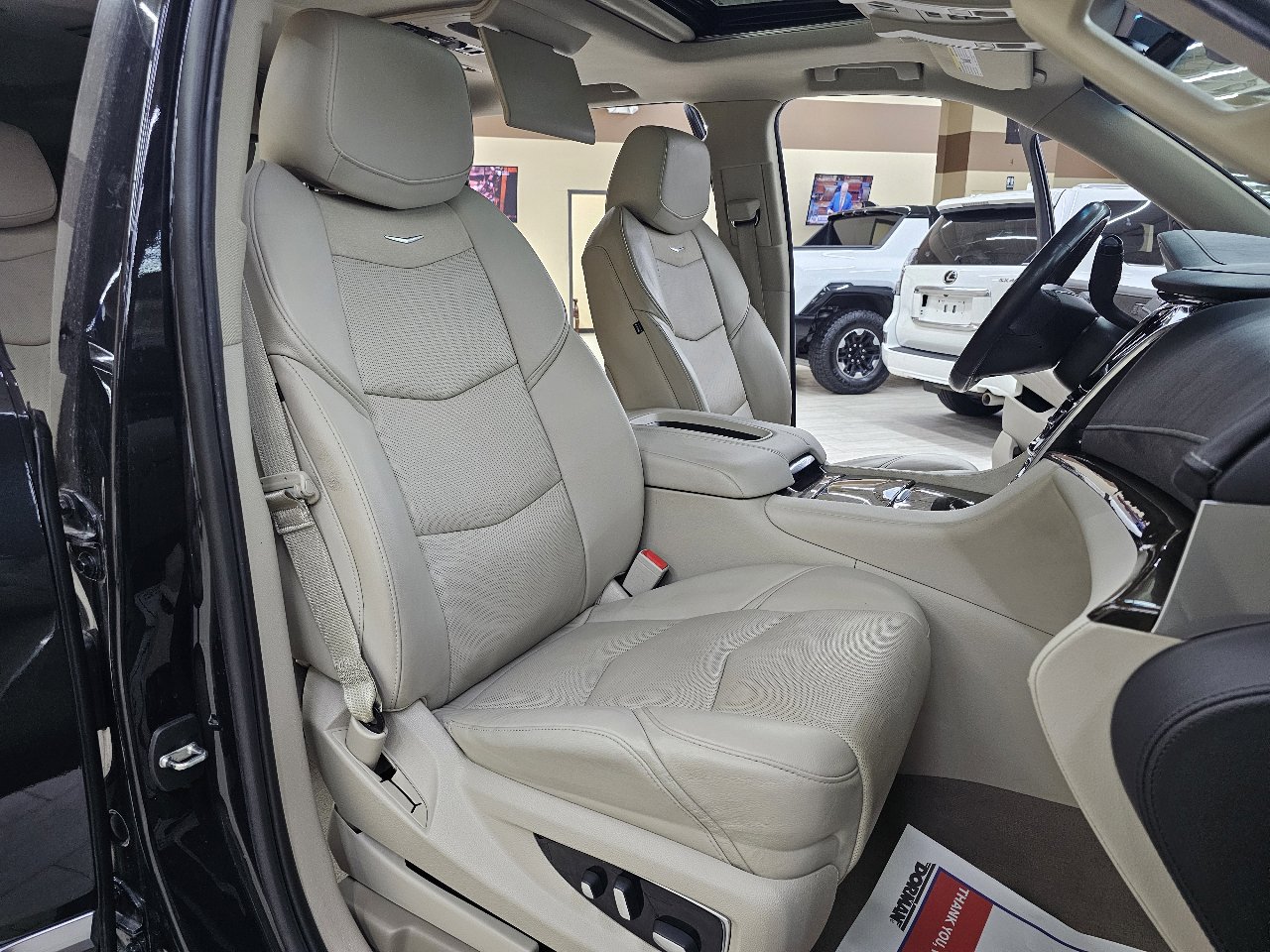 Used 2019 Cadillac Escalade ESV Premium Luxury w/ LPO, Radiant Package image 20