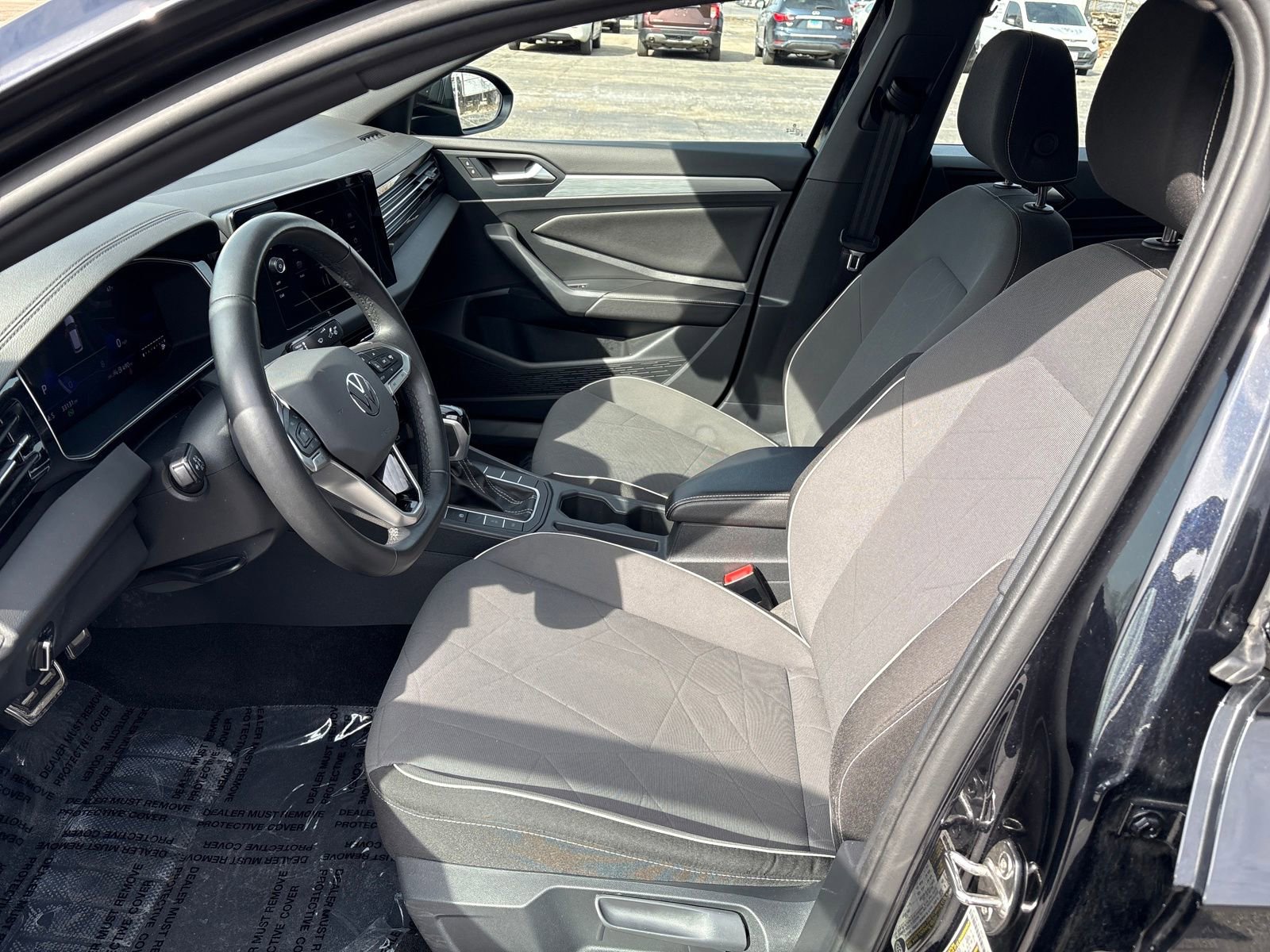 Used 2025 Volkswagen Jetta Sport image 9