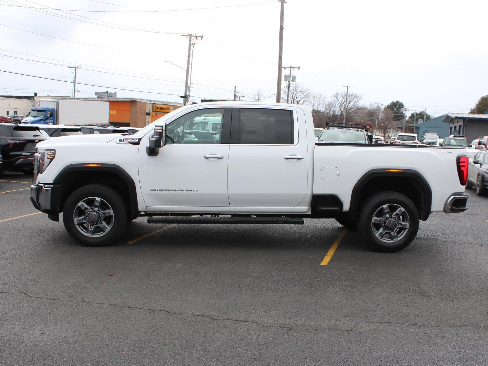 Used 2025 GMC Sierra 2500 SLT w/ SLT Convenience Package AWD/4WD image 5