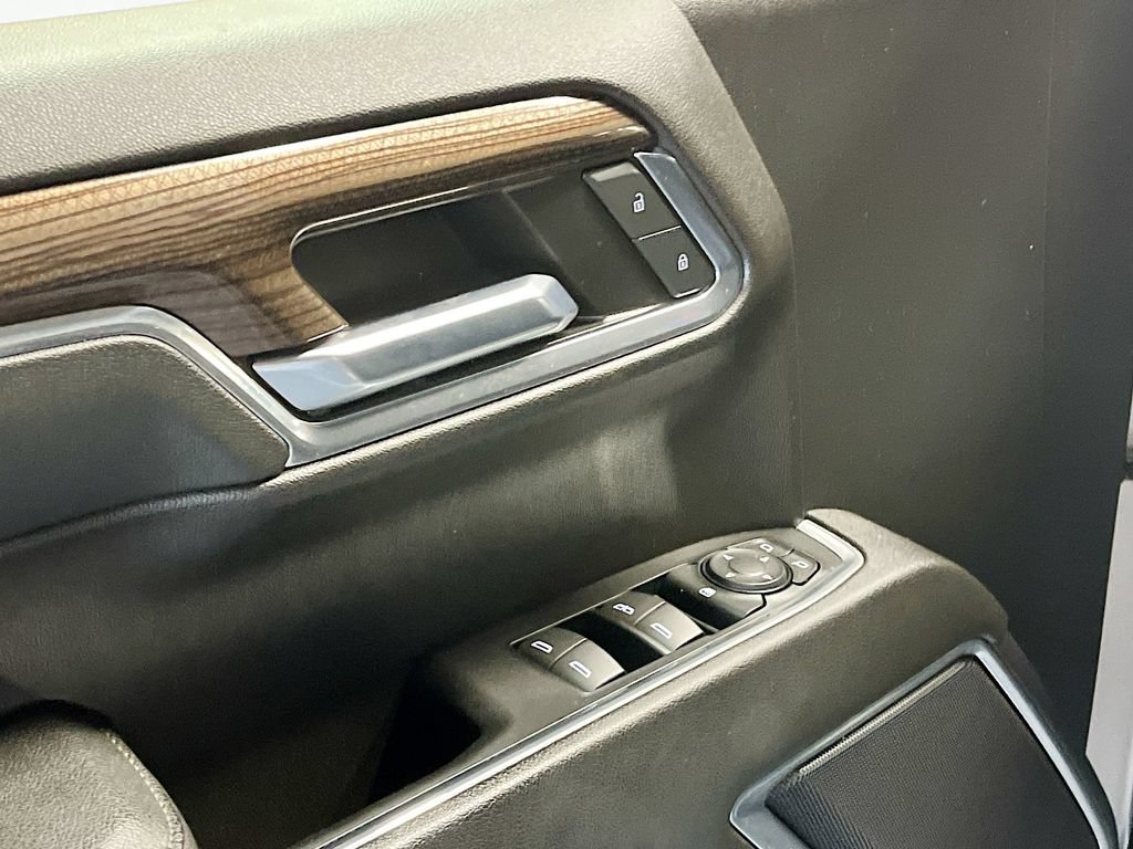 Used 2024 Chevrolet Silverado 1500 LT AWD/4WD image 17