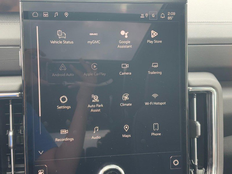 New 2026 GMC Yukon Denali w/ Sun & Power Step Package image 42