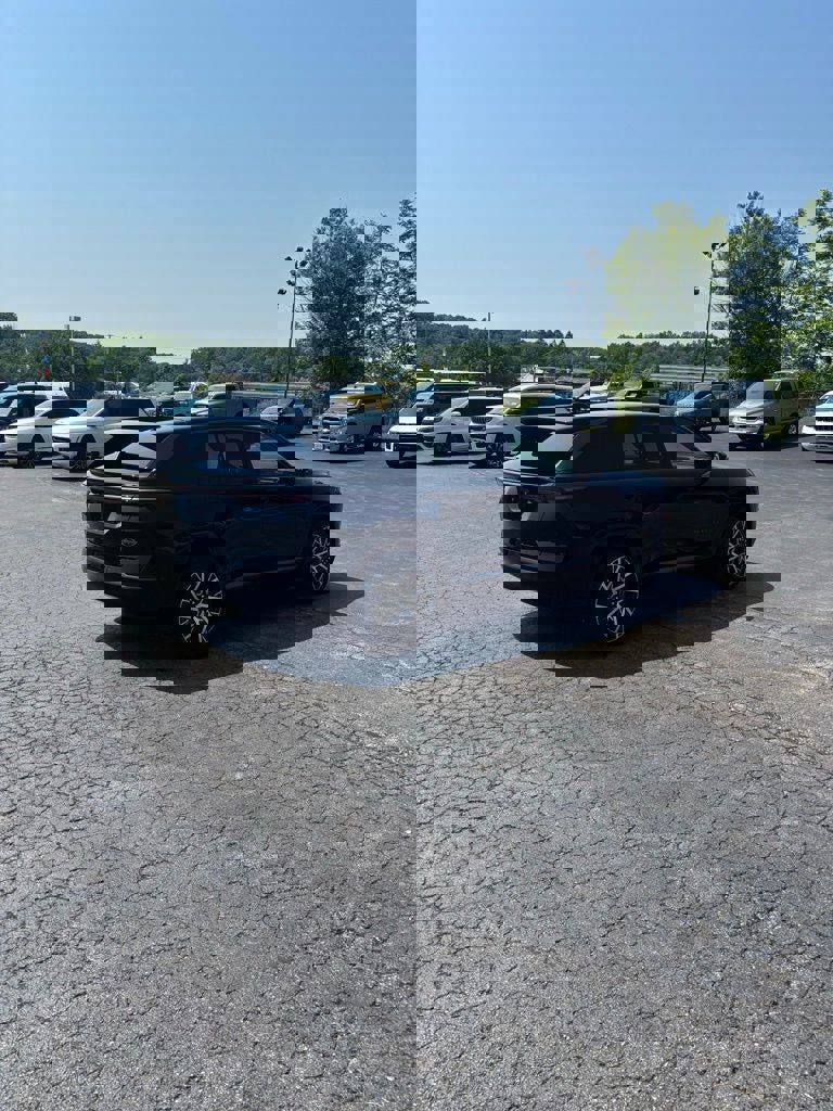 New 2025 Jeep Wagoneer S Limited image 3