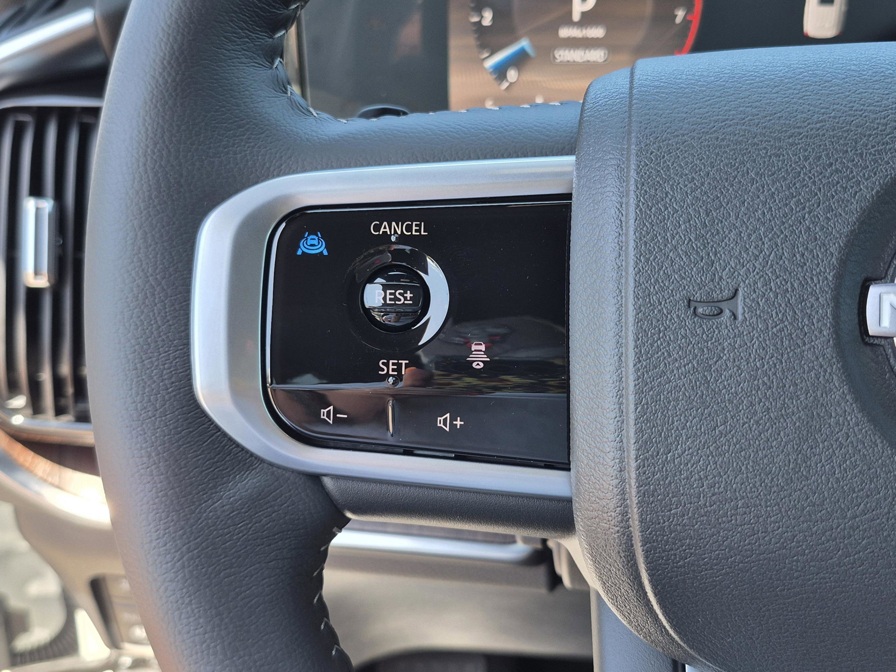 New 2026 Nissan Armada SL w/ Captain's Chari Seat Package AWD/4WD image 31