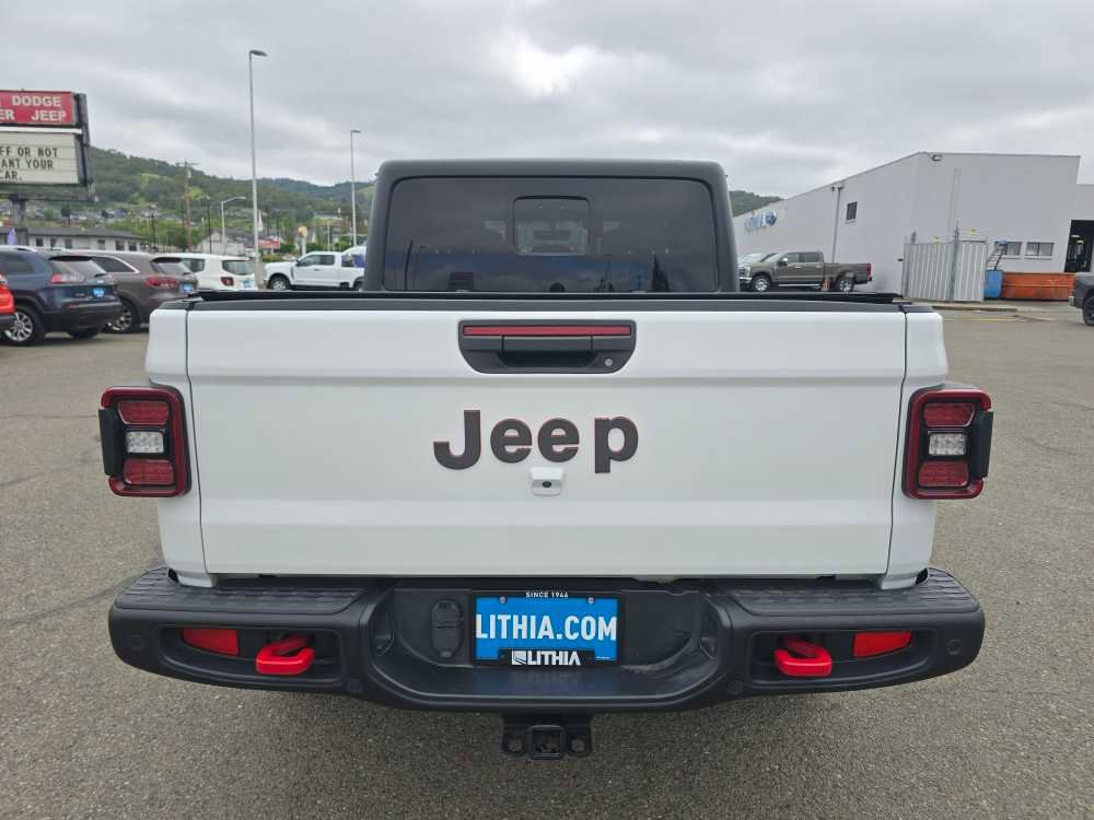 Used 2023 Jeep Gladiator Rubicon w/ LED Lighting Group AWD/4WD image 4