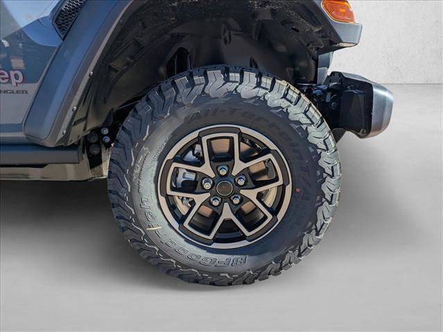 New 2026 Jeep Wrangler Unlimited Rubicon w/ Technology Group image 16