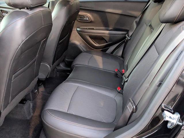 Used 2022 Chevrolet Trax LT w/ Driver Confidence Package image 18