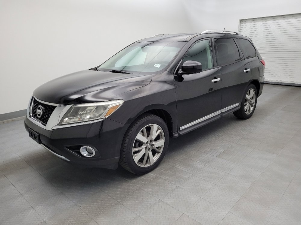 Used 2013 Nissan Pathfinder Platinum w/ Platinum Premium Pkg image 2