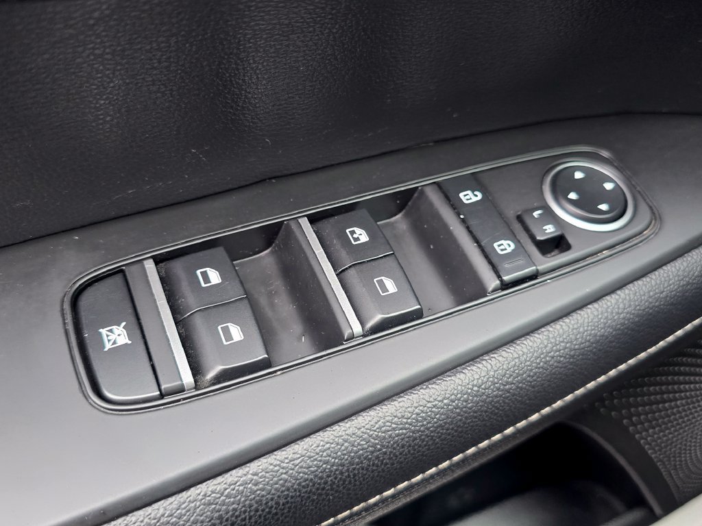 Used 2023 Kia Forte GT-Line w/ GT-Line Premium Package FWD image 23