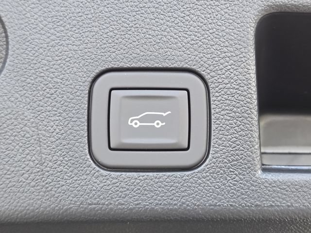 New 2027 GMC Terrain Elevation w/ Elevation Premium Package FWD image 19