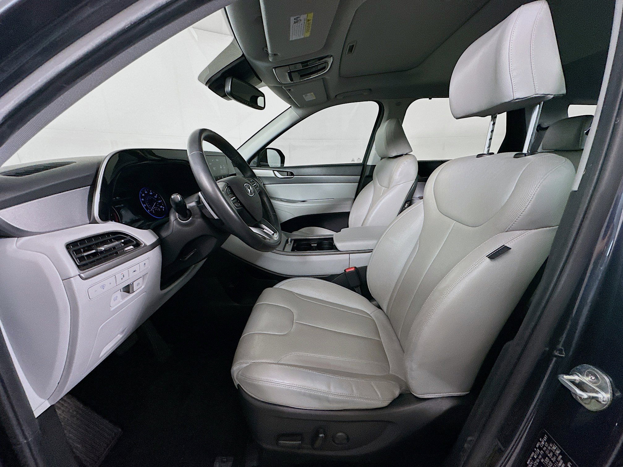 Used 2020 Hyundai Palisade SEL w/ Premium Package image 13