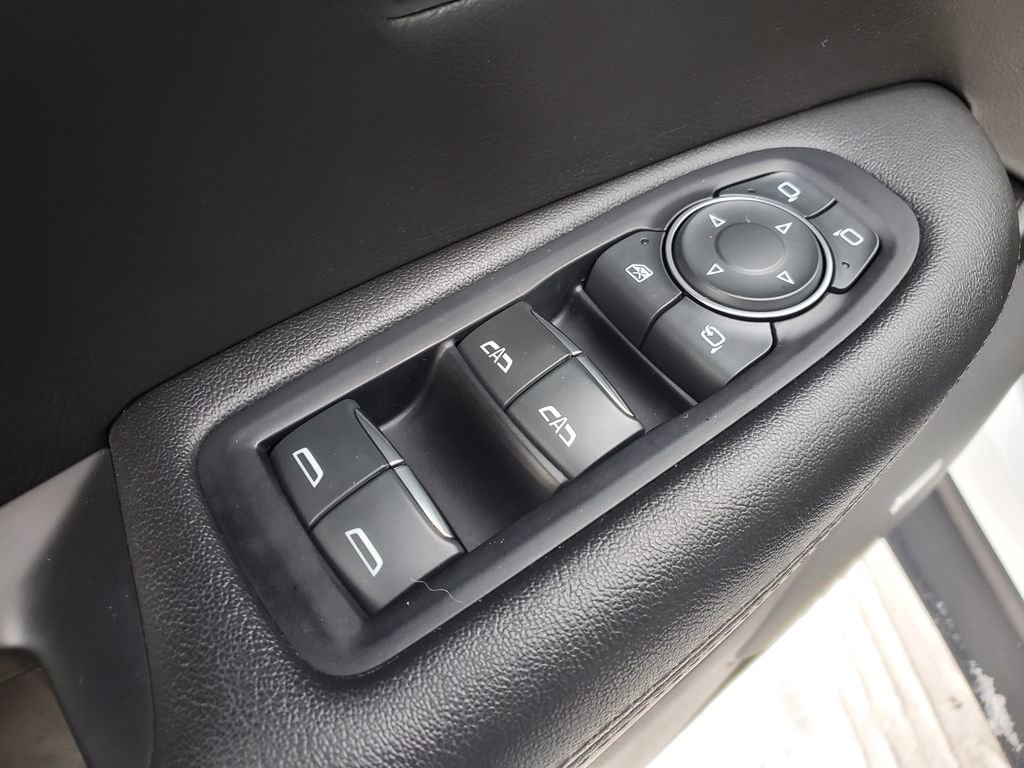 Used 2019 Cadillac XT5 Luxury w/ LPO, Black Ice Package image 14