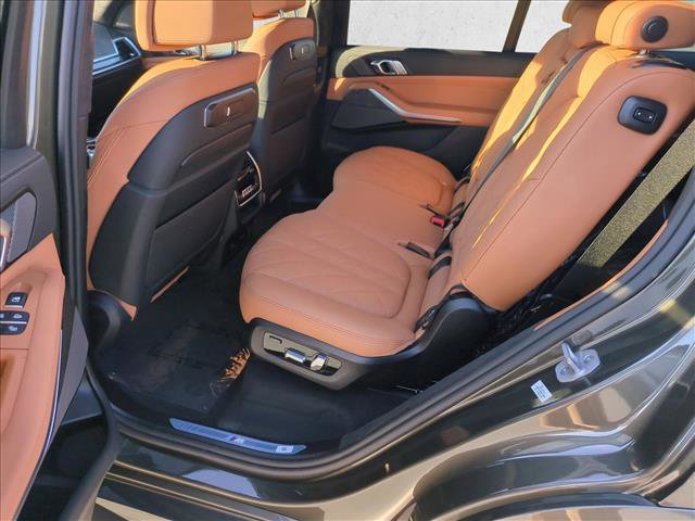 New 2026 BMW X7 xDrive40i image 16