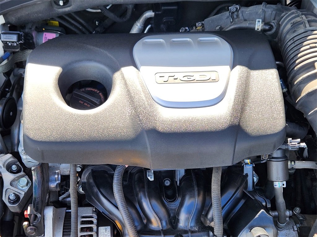 Used 2018 Hyundai Elantra GT Sport image 16