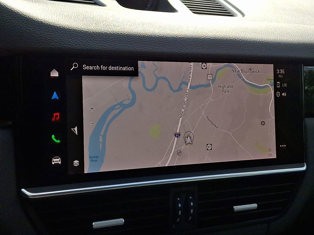 Used 2023 Porsche Cayenne Platinum Edition image 5