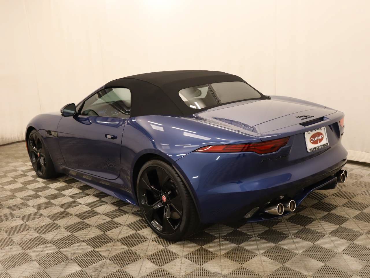 Used 2023 Jaguar F-TYPE R-Dynamic AWD/4WD image 3