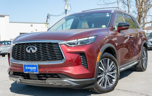 Used 2023 INFINITI QX60 Sensory w/ Cargo Package