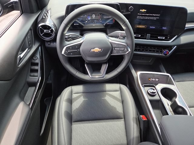 New 2027 Chevrolet Equinox LT w/ Convenience Package II FWD image 24