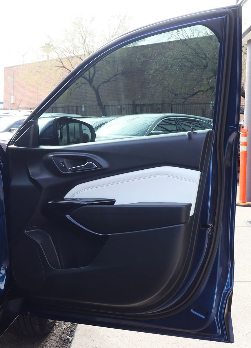 Used 2024 Chevrolet Trax LT w/ Driver Confidence Package FWD image 33