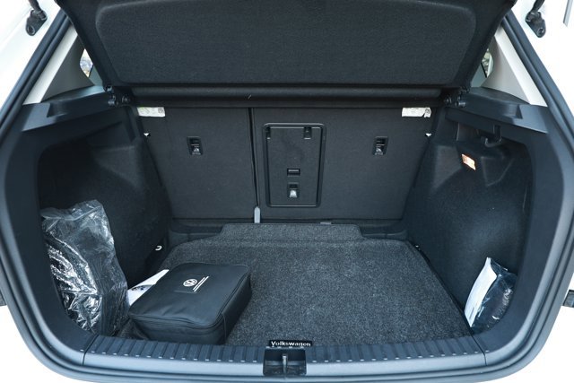 Used 2023 Volkswagen Taos SE FWD image 10