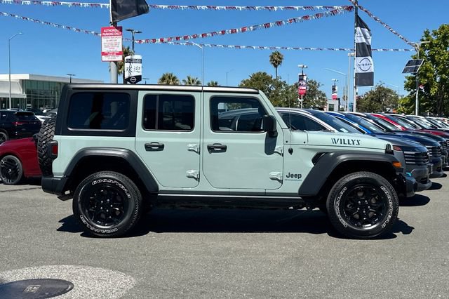 Used 2023 Jeep Wrangler Unlimited w/ 8.4" Radio Group AWD/4WD image 3