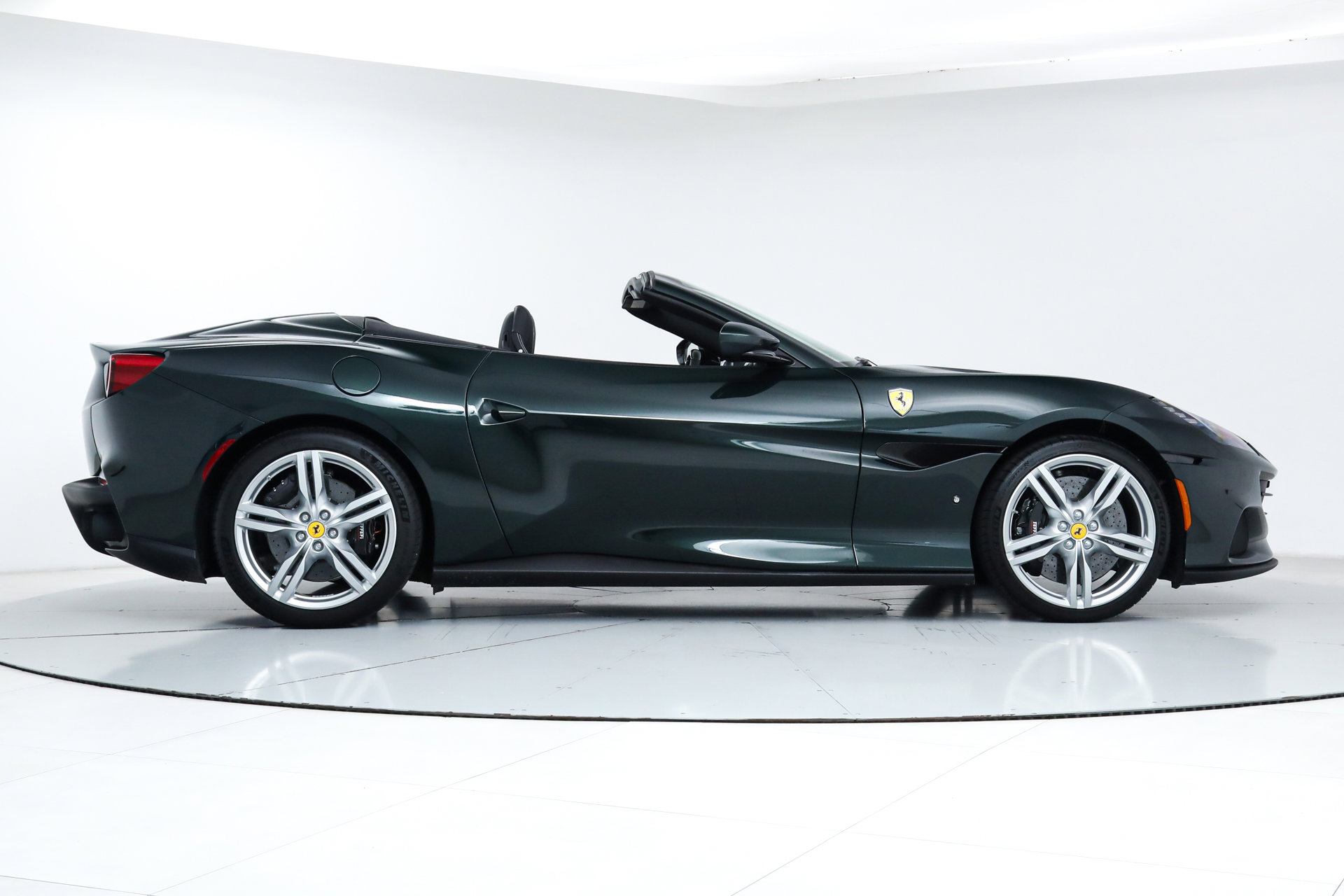 Certified 2023 Ferrari Portofino M image 36