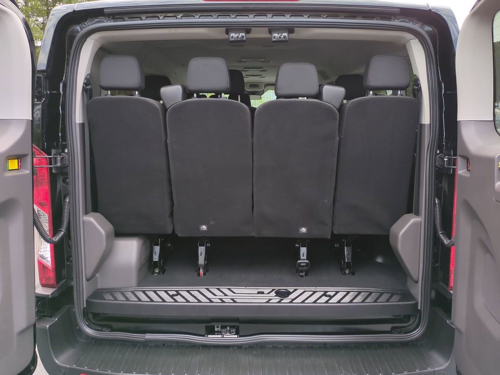 Used 2023 Ford Transit 350 XLT image 17
