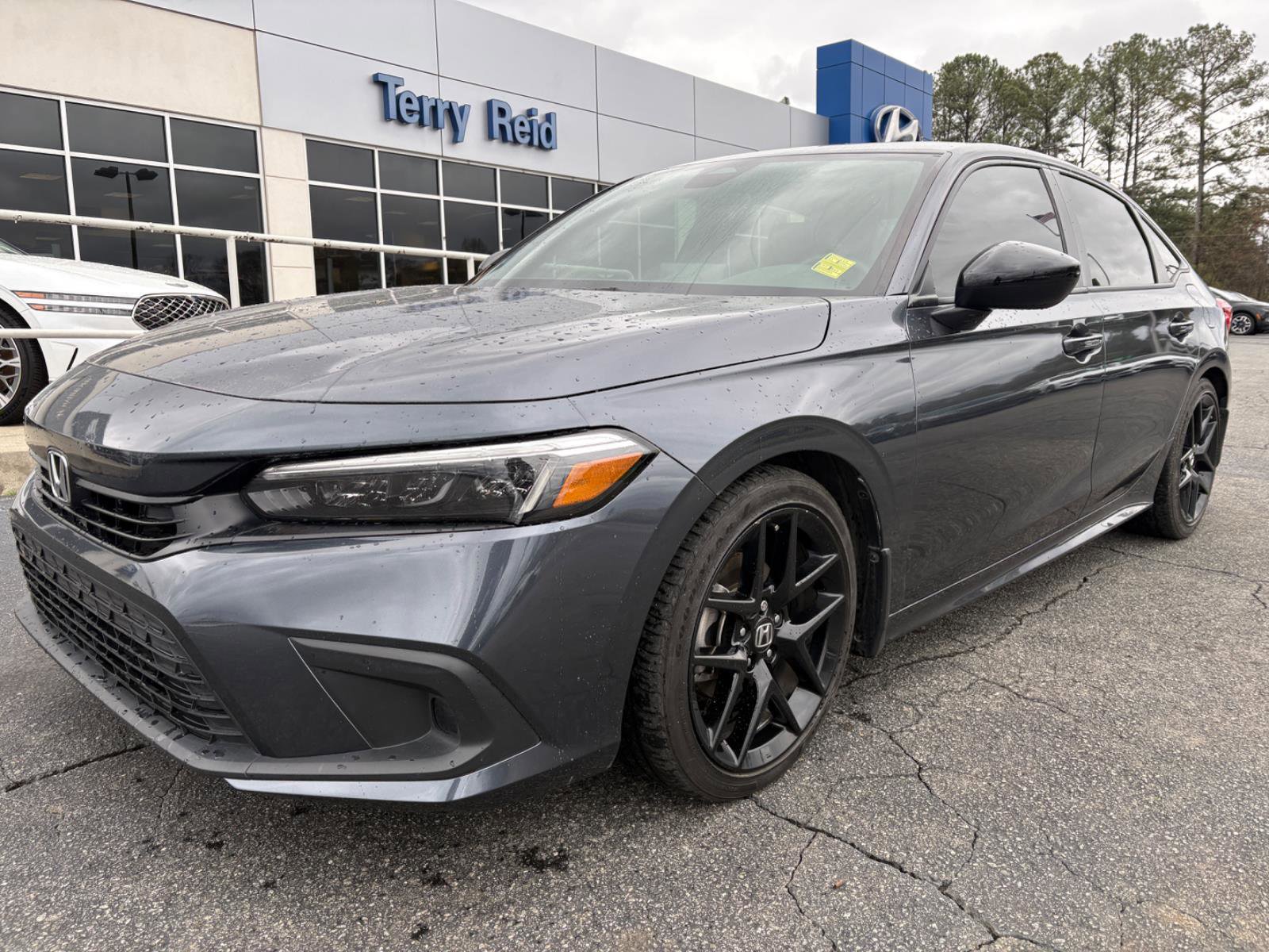 Used 2023 Honda Civic Sport image 1