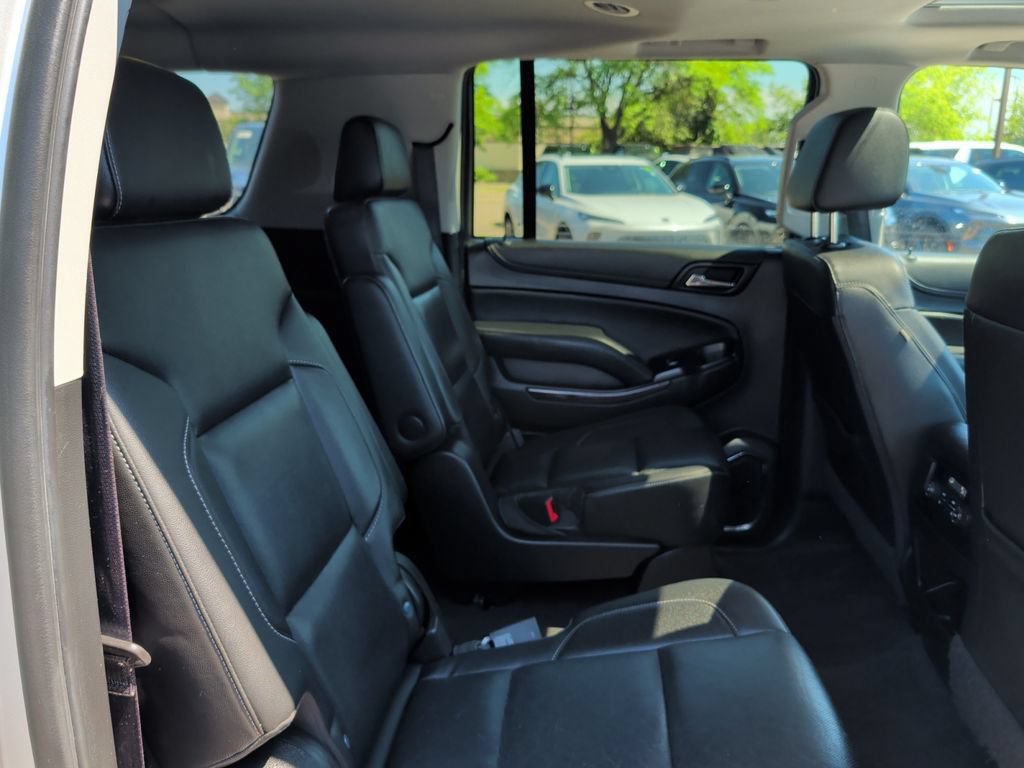 Used 2020 GMC Yukon XL SLT w/ Premium Edition AWD/4WD image 35