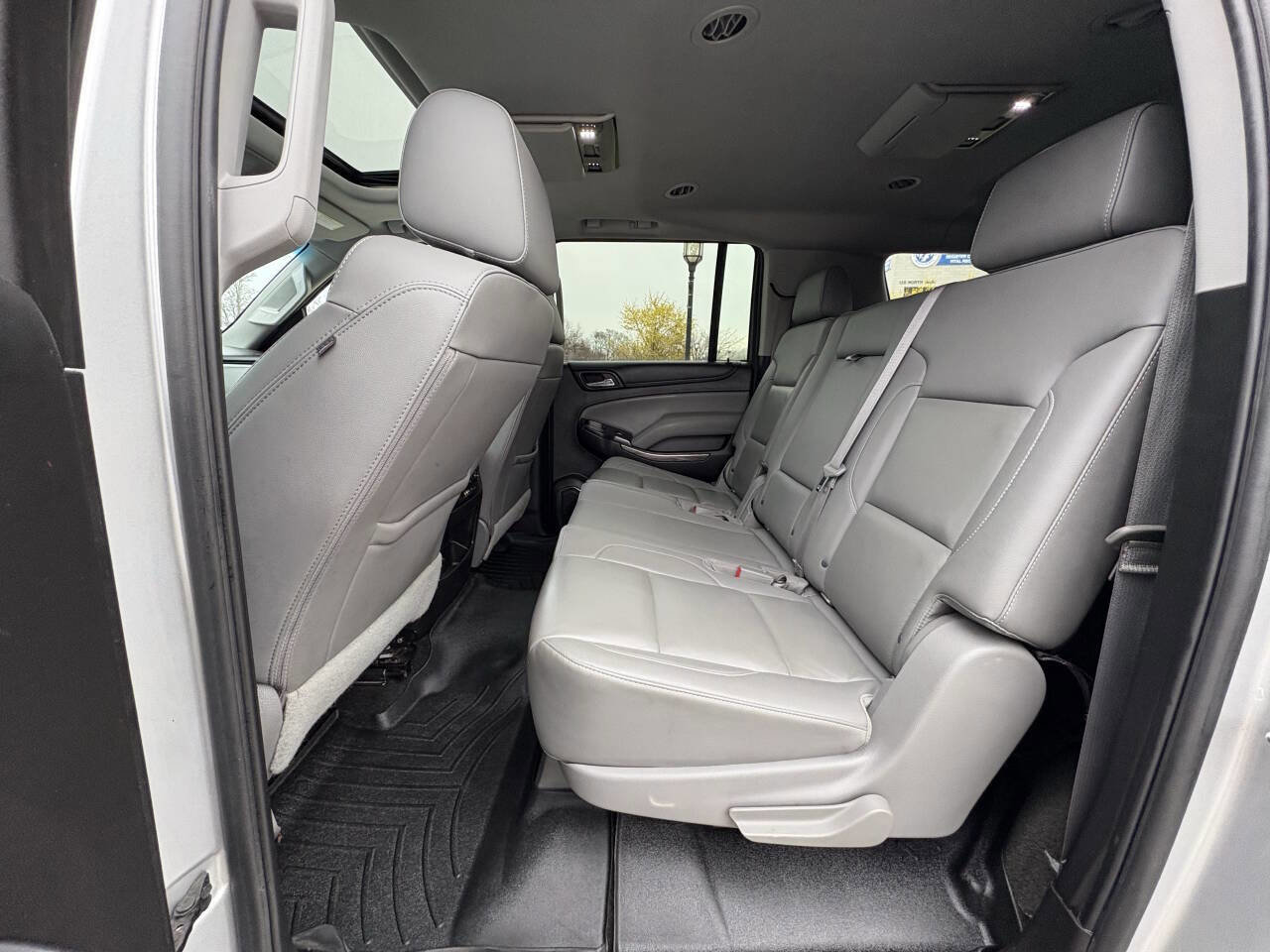 Used 2016 Chevrolet Suburban LT image 22