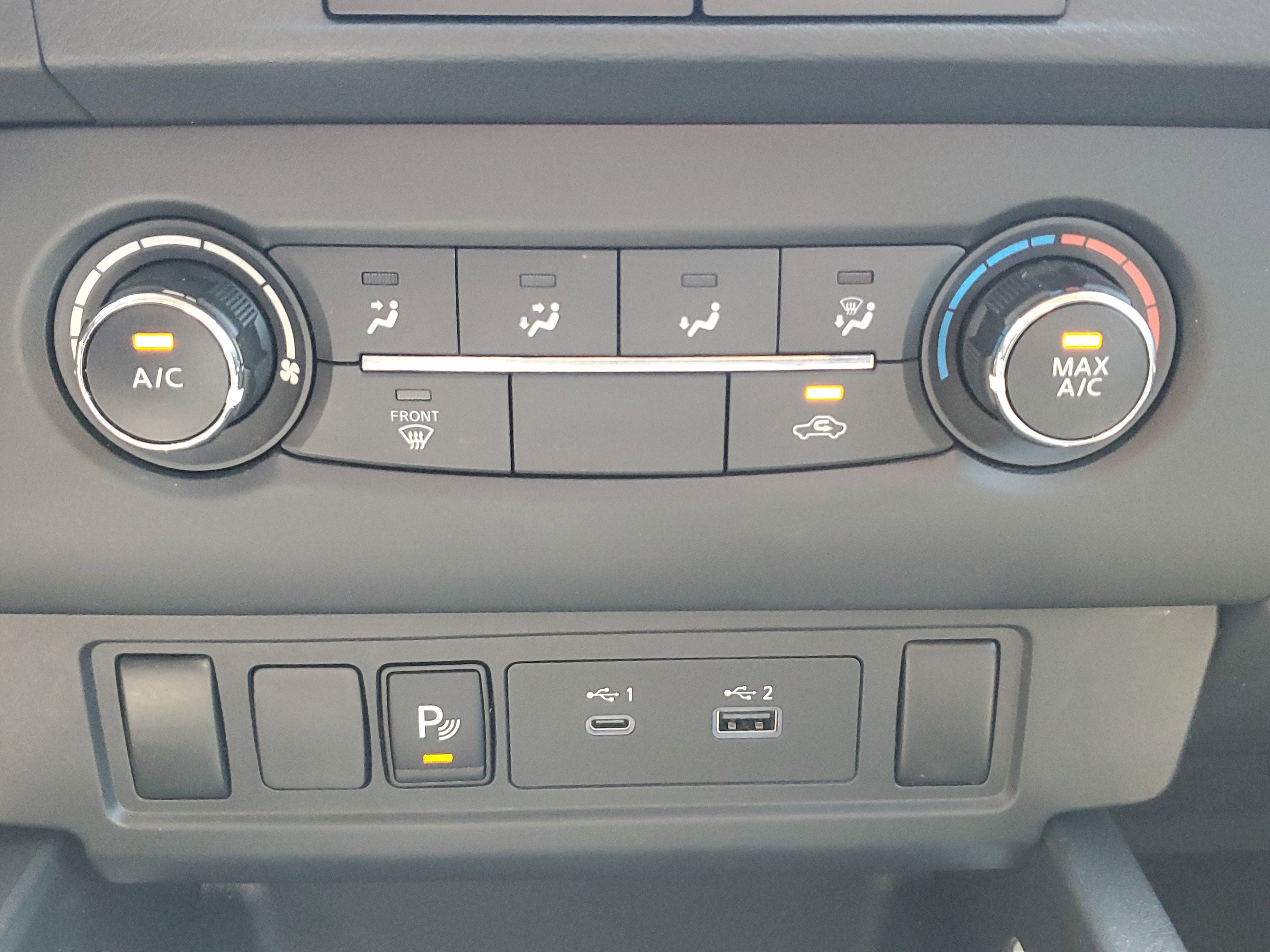 Used 2022 Nissan Frontier SV w/ Technology Package image 28