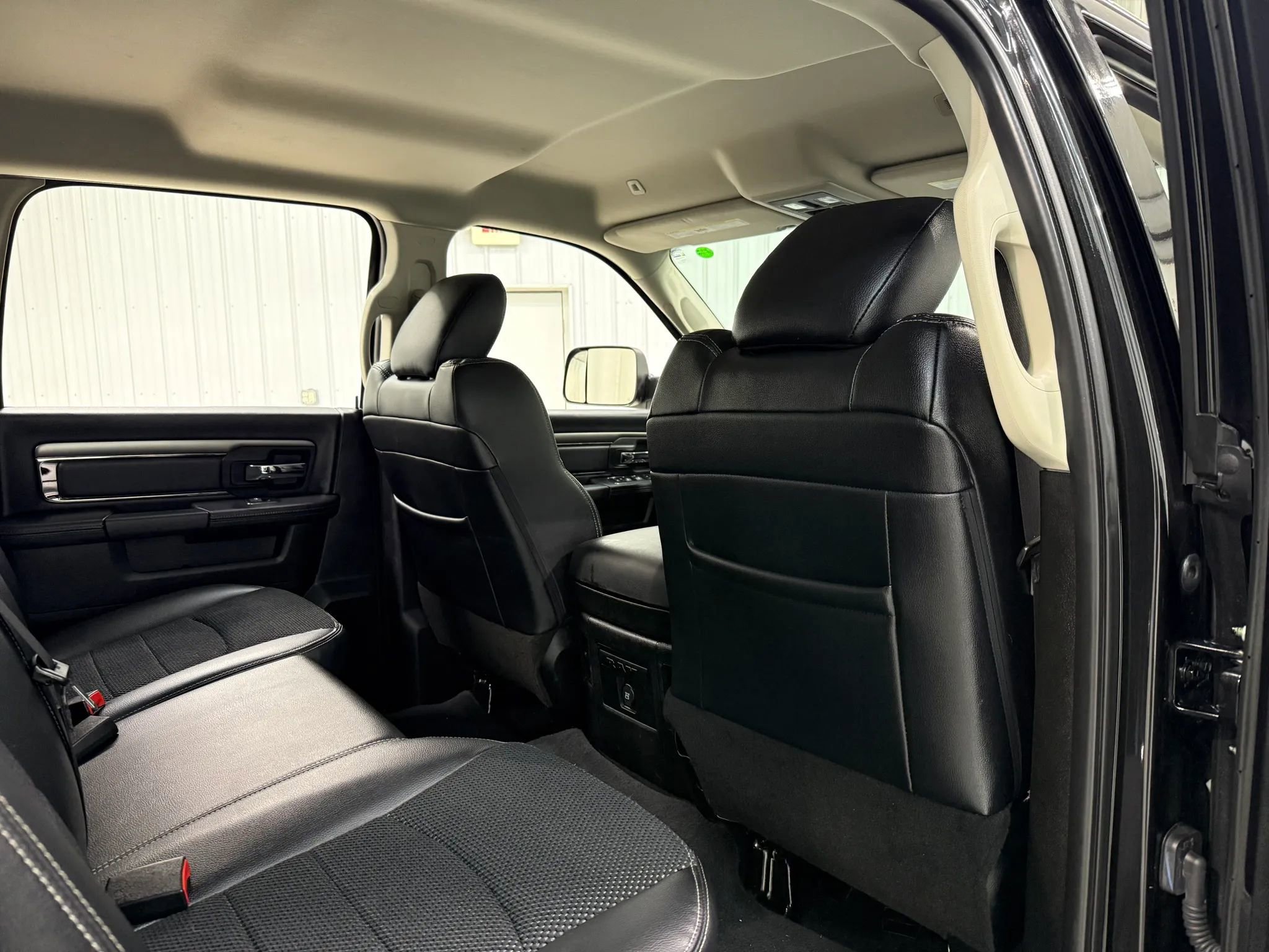 Used 2018 RAM 2500 Big Horn w/ Sport Appearance Group image 17