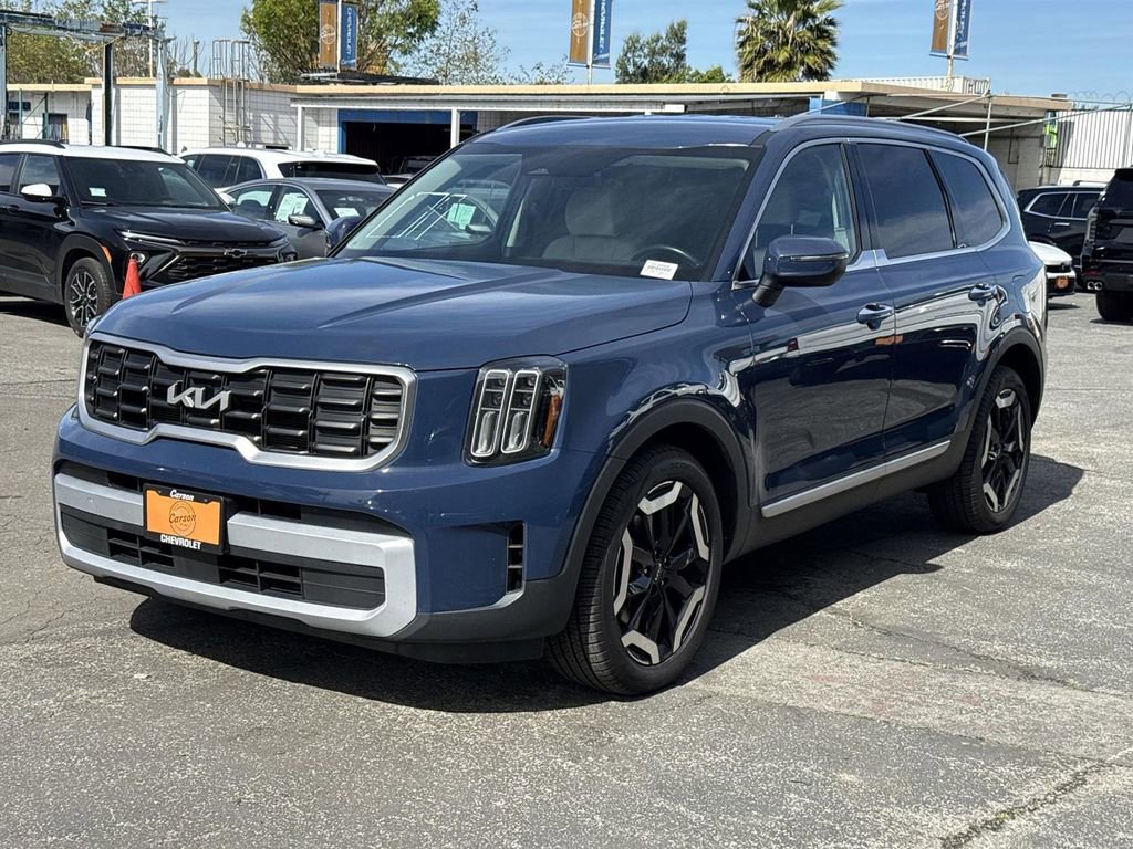 Used 2023 Kia Telluride S image 7