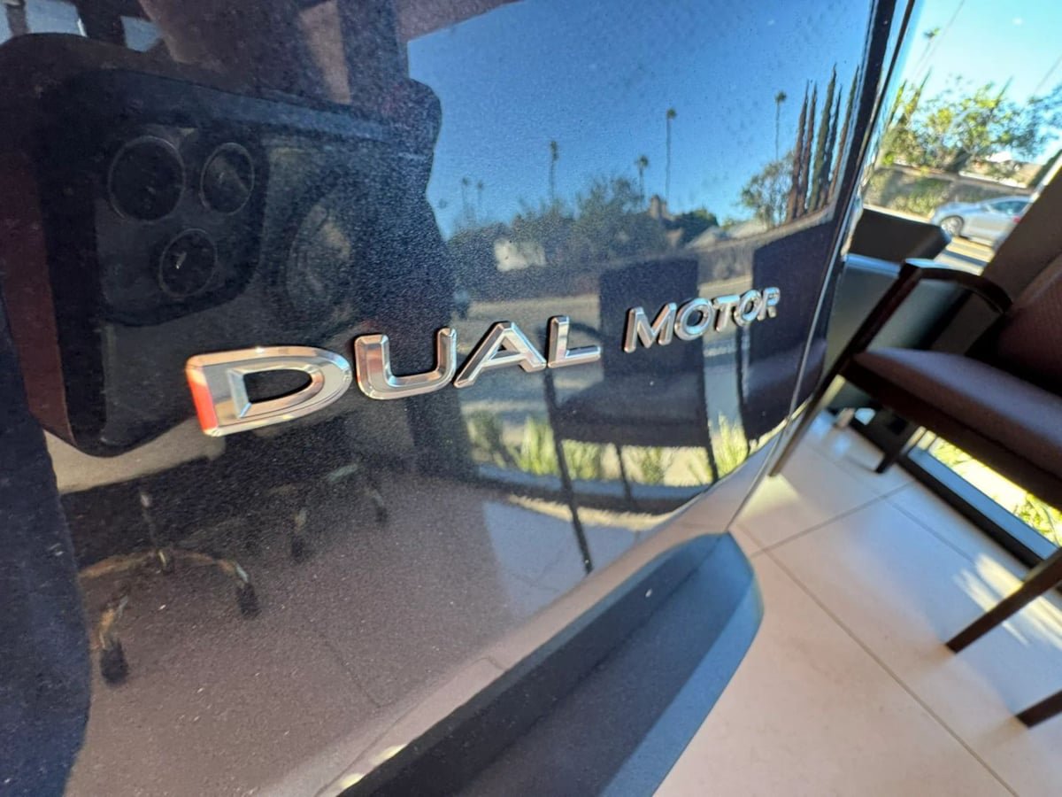 Used 2026 Tesla Model Y AWD image 46