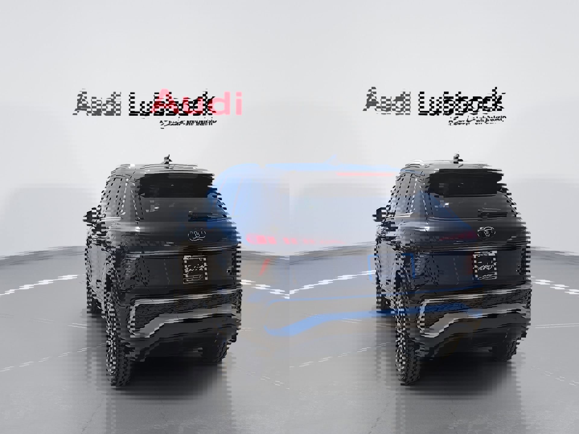 New 2026 Audi Q3 quattro 2.0T AWD/4WD image 7