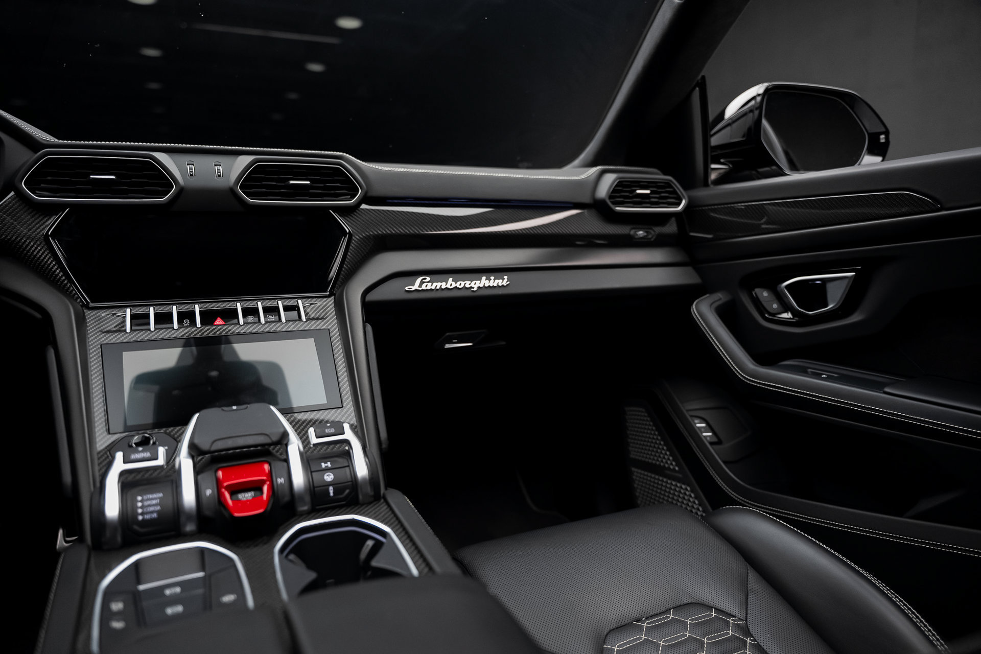 Used 2024 Lamborghini Urus S AWD/4WD image 41