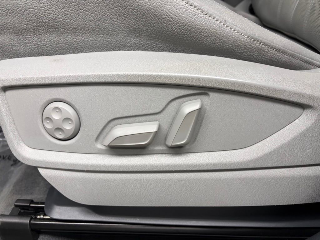 Used 2020 Audi Q5 2.0T Premium Plus w/ Premium Plus Package image 15