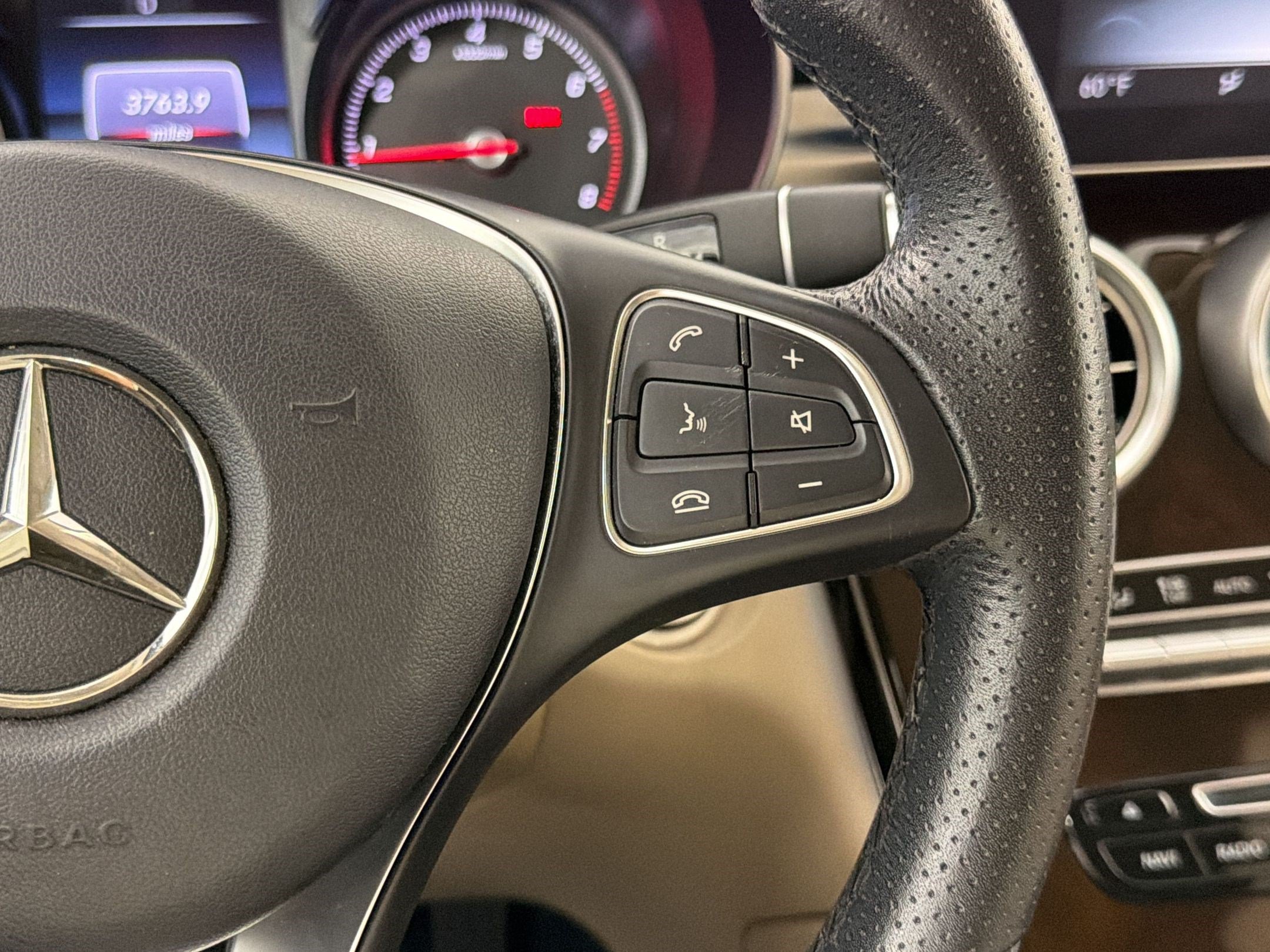 Used 2017 Mercedes-Benz GLC 300 image 27