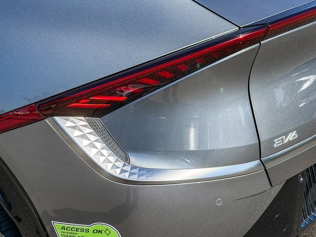 Used 2023 Kia EV6 Wind w/ Wind Technology Package AWD/4WD image 10